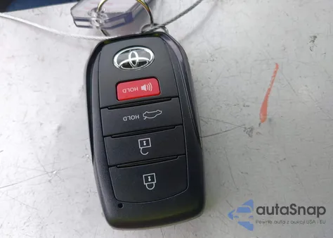 2026 Toyota Camry Le z USA, uszkodzony, nr VIN 4T1DAACK1TU211380